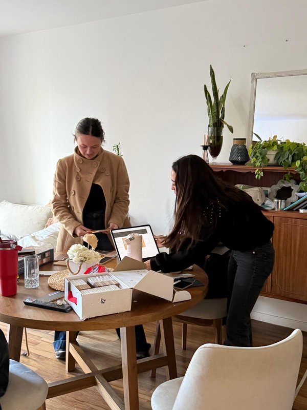 Relevamiento de materiales y referencias junto al equipo de Cuan Arquitectura